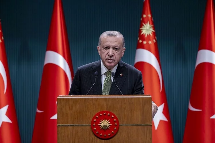 Cumhurbaşkanı Recep Tayyip Erdoğan, Azerbaycan Cumhurbaşkanı İlham Aliyev ile telefon görüşmesi gerçekleştirdi.