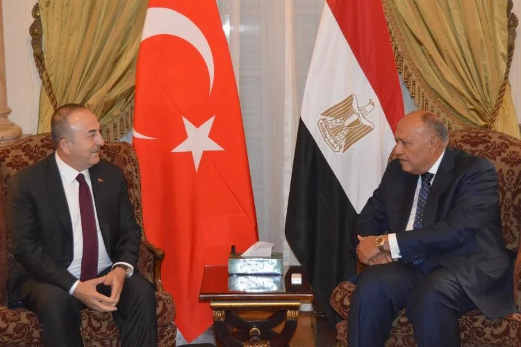 11 yıl sonra ilk ziyaret: Bakanı Çavuşoğlu Mısır'da