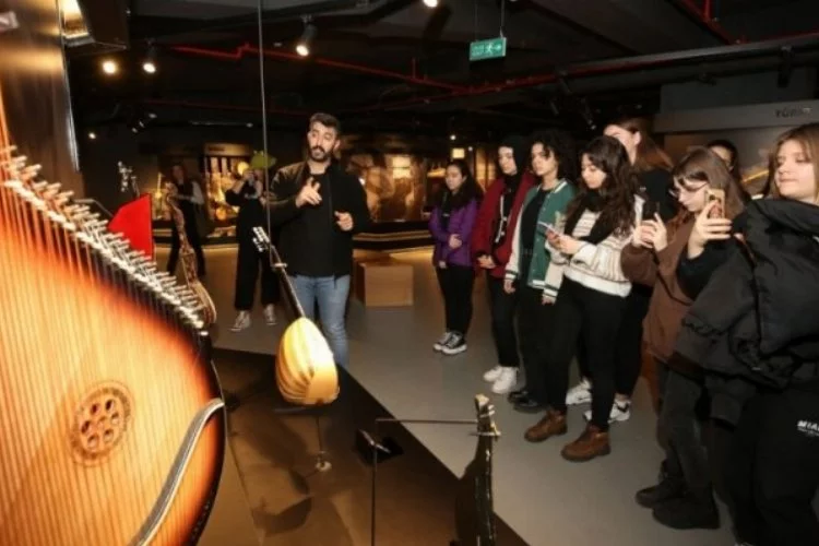 Bursa'da lise öğrencileri müzikle dolu keyifli anlar yaşadı