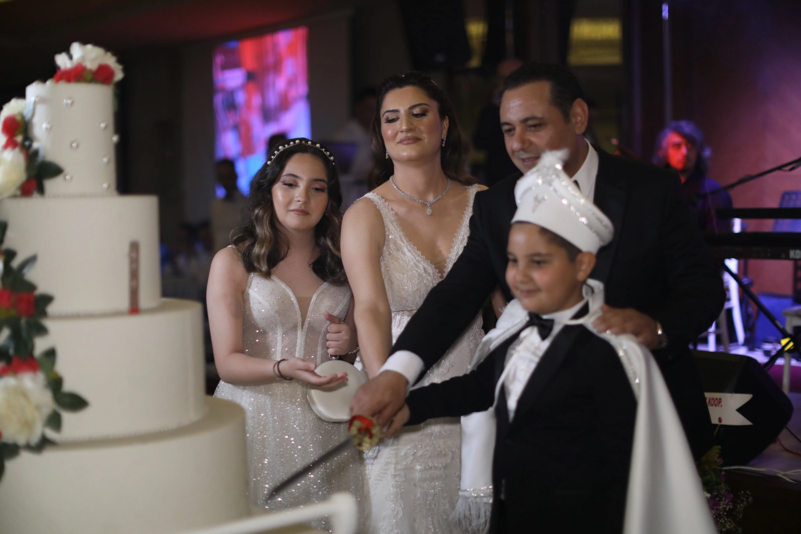 İş ve siyaset dünyasını buluşturan sünnet cemiyeti