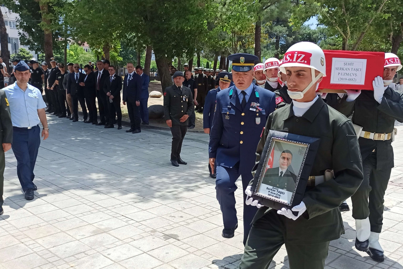 Bursa şehidini uğurladı