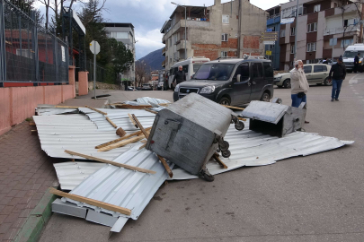 Bursa'da lodos hayatı felç etti