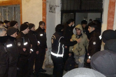 Malatya’da bir evde 35 düzensiz göçmen yakalandı