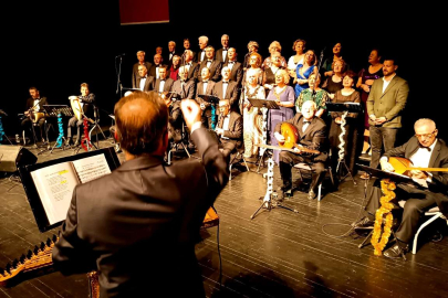 Sevgi ve Kardeşlik Korosu'ndan muhteşem konser