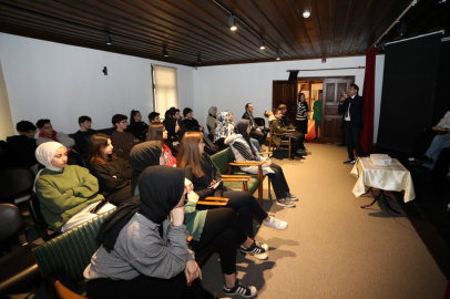 İnegöl’de öğrencilere verimli ders çalışma semineri