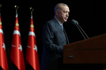 Cumhurbaşkanı Erdoğan depremin vurduğu illerin valileriyle görüştü