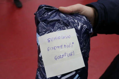 Deprem yardım kampanyasında duygulandıran notlar: “Şehidimin giyemediği çorapları”