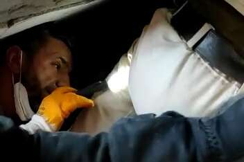 13 yaşındaki Enes enkaz altından sağ salim çıkartıldı