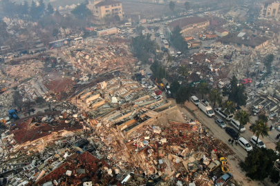 Enkaz yığınına dönen Hatay havadan görüntülendi!