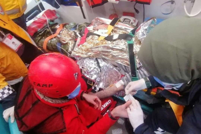 Adıyaman'da emekli uzman çavuş 105'inci saatte kurtarıldı