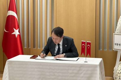 Güney Kore Devlet Başkanı Yeol, Türkiye Seul Büyükelçiliği'ne taziyelerini sundu