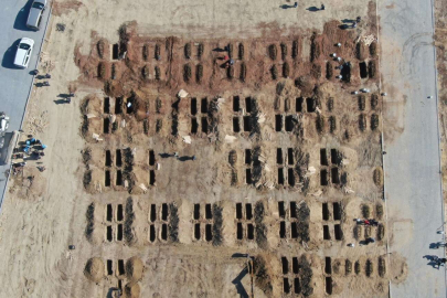 Adana'da acı manzara: Yeni mezar yerleri açılıyor