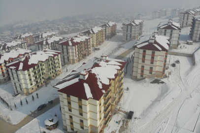 7.6'lık depremin merkez üssü Elbistan'da TOKİ konutları sapasağlam
