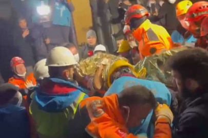 Hatay’da 56 yaşındaki Mehmet amca, 160 saat sonra kurtarıldı