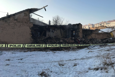 Depremden kaçtılar, yangında öldüler: 7 can kaybı