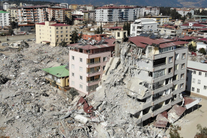 Gaziantep'te 30 yıllık 14 bina 835 kişiye mezar oldu