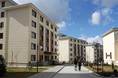 Bakan Kasapoğlu’ndan ‘yurt ücreti’ açıklaması