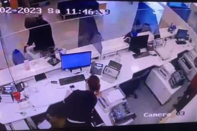Oyuncak tabanca ile banka soygununun görüntüleri ortaya çıktı