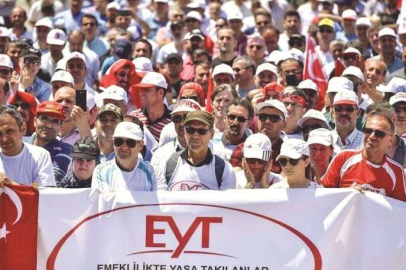 EYT'liler yeniden meydana iniyor
