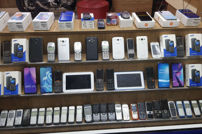 Deprem tuşlu telefonların satışını artırdı