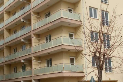 Kızılay'dan Uşak'ta depremzedelere açılmadığı iddia edilen binayla ilgili iddialara yalanlama