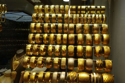 ABD'de batan bankalar Türkiye'deki kuyumcuları hareketlendirdi