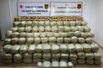 Hakkari sınırında 650 kilo toz esrar ele geçirildi
