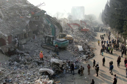 Deprem soruşturmalarında 284 kişi tutuklandı