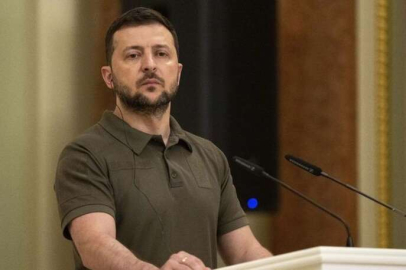 Zelenski, 3 bölgenin valisini görevden aldı