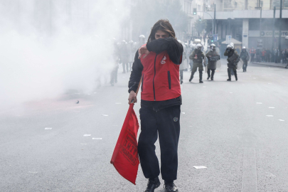 Atina'da 20 bin kişilik tren kazası protestosu
