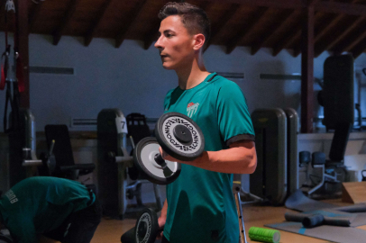 Bursaspor salonda çalıştı