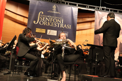 Yeşilova’dan sanata ve sanatçıya destek