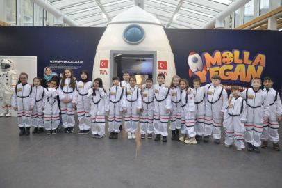 Yıldırımlı çocuklar uzay yolculuğunda