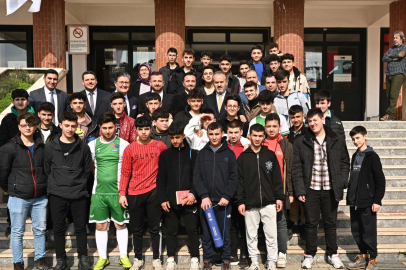 Başkan Aktaş gençlerle tecrübelerini paylaştı