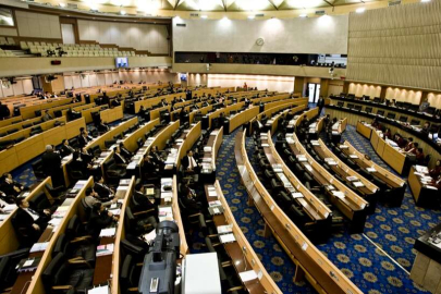 Tayland’da parlamento feshedildi