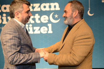 Yıldırım'da Erzincanlı’dan şiir ziyafeti