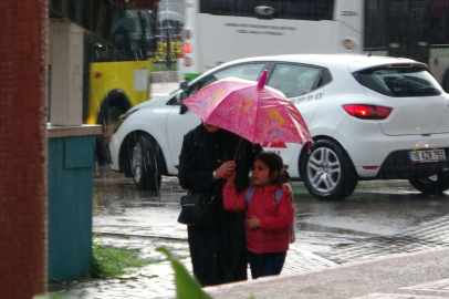 Bursa'da sağanak etkili oldu!