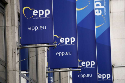 Avrupa Halk Partisi'nin Genel Merkezi’nde polis araması