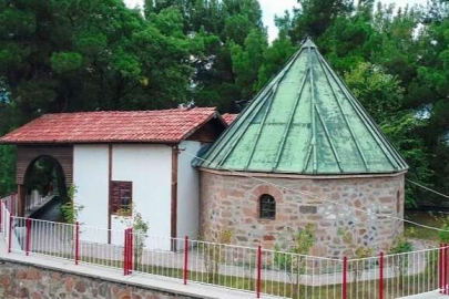 Tarihi Koyunbaba Türbesi restore edilecek