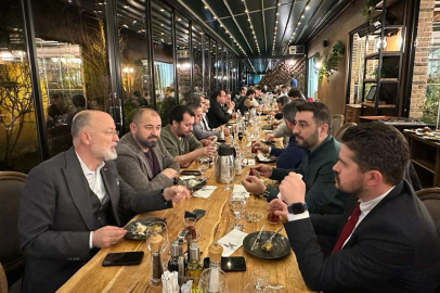 Bursa'da milletvekili aday adaylarını buluşturan iftar