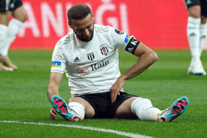 Beşiktaş'a Cenk Tosun'dan kötü haber