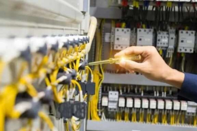 Elektrik akımına kapılan sayaç okuma personeli hayatını kaybetti