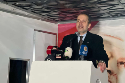 Erbakan: "Masanın altından çıkıp desteğini açıkça ilan eden HDP'nin bir yedek partisi var, Yeşil Sol Parti”