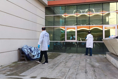 Hastane bahçesinde ölü bulundu