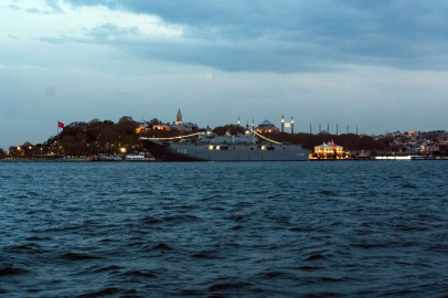 TCG Anadolu bugün ziyarete açılıyor