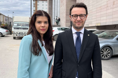 'Müstehcen fotoğraf' iddiası: Damla Ersubaşı suç duyurusunda bulundu