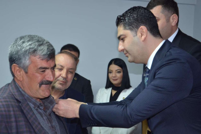 İYİ Parti'den istifa eden 200 kişi MHP'ye katıldı