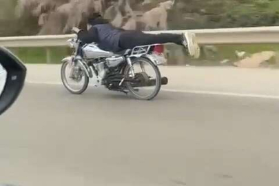 Bursa'da akrobat sürücü kamerada!