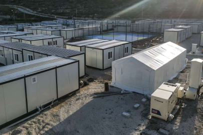 Depremzedeler için hazırlanan Basketbol Köyü Konteyner Yerleşkesi teslim edildi