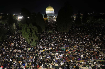 Mescid-i Aksa'da Kadir Gecesi idrak edildi